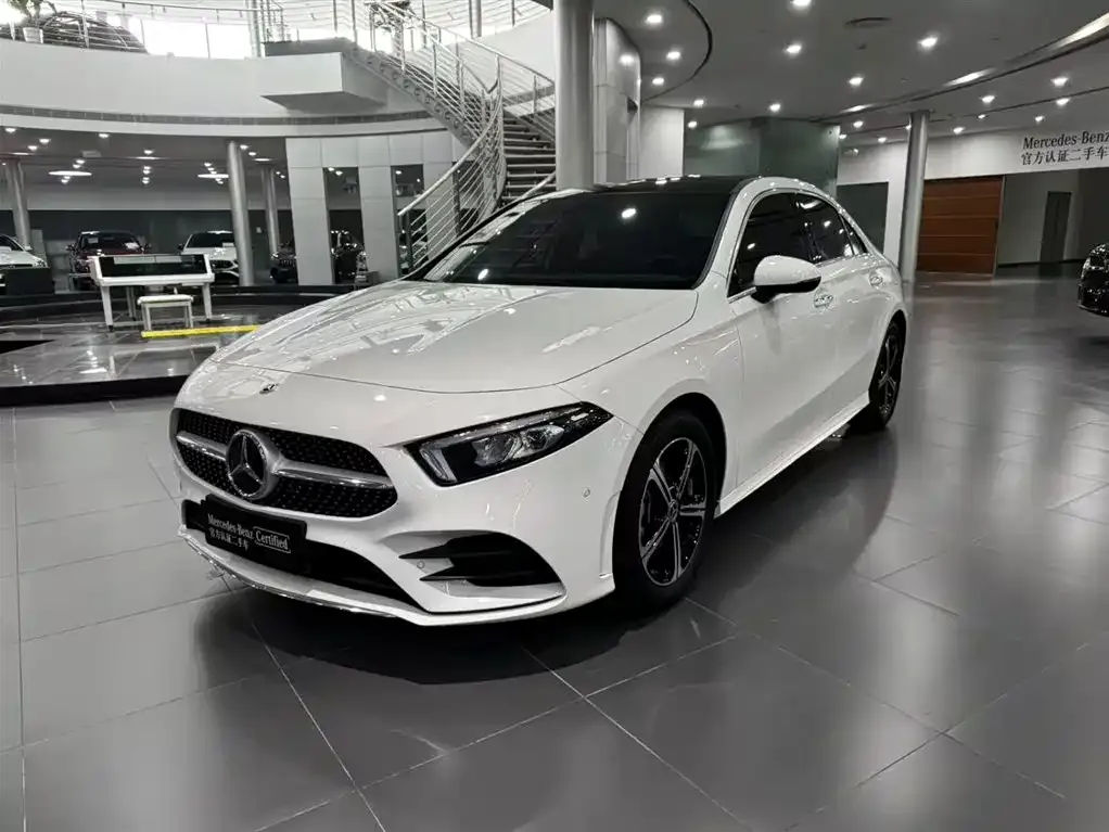 Mercedes-Benz A-Class — фото 1