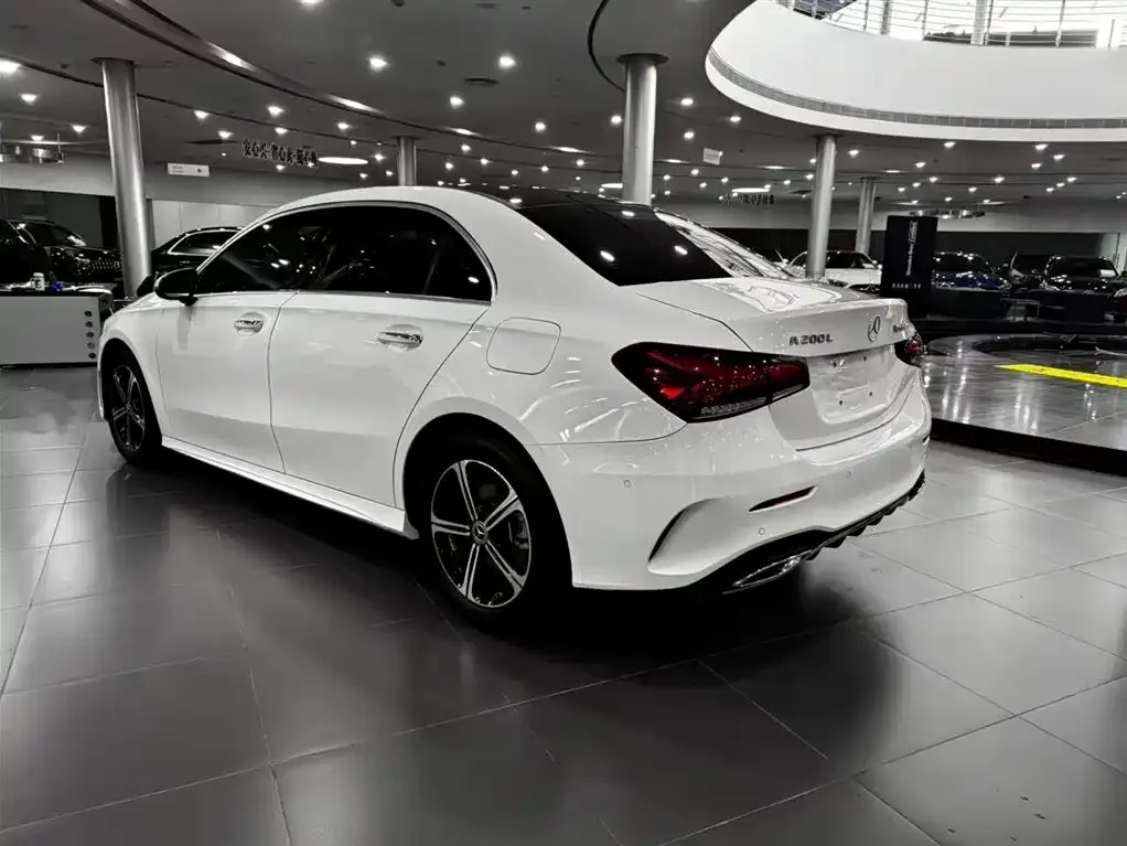 Mercedes-Benz A-Class — фото 9