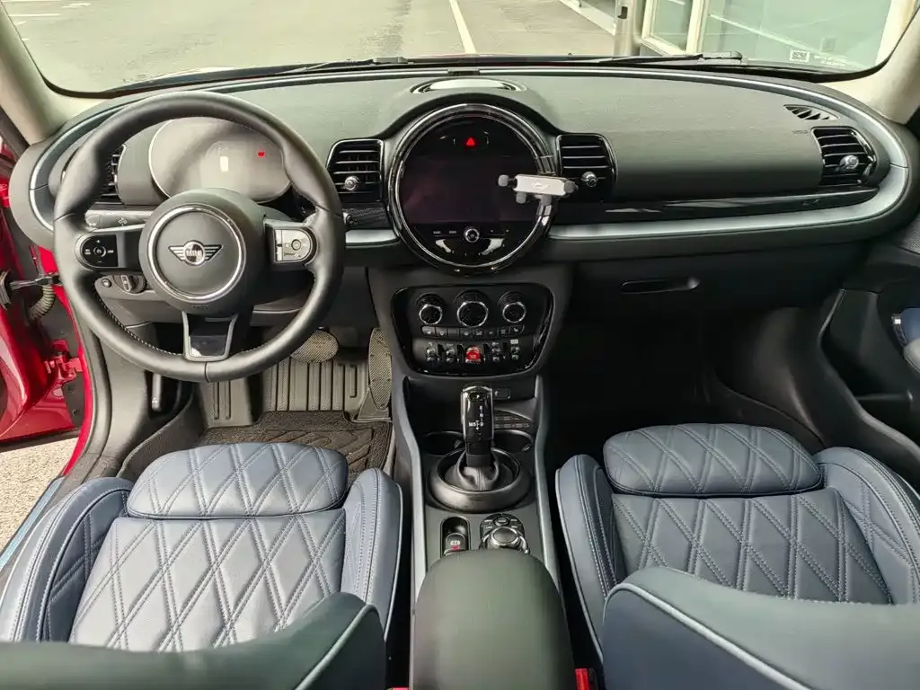MINI Clubman — фото 8