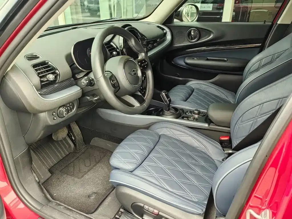 MINI Clubman — фото 2