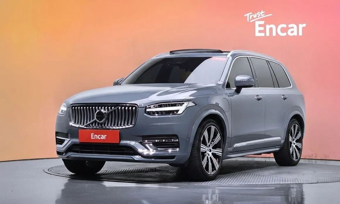 Volvo XC90 — фото 1