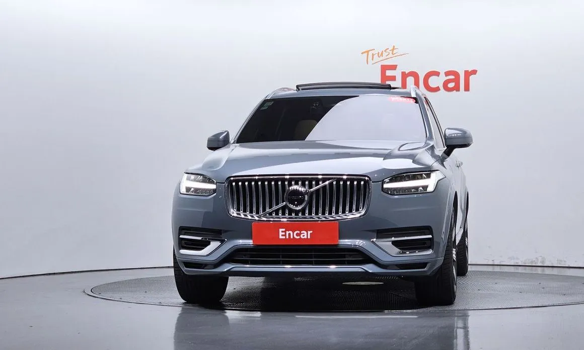 Volvo XC90 — фото 10
