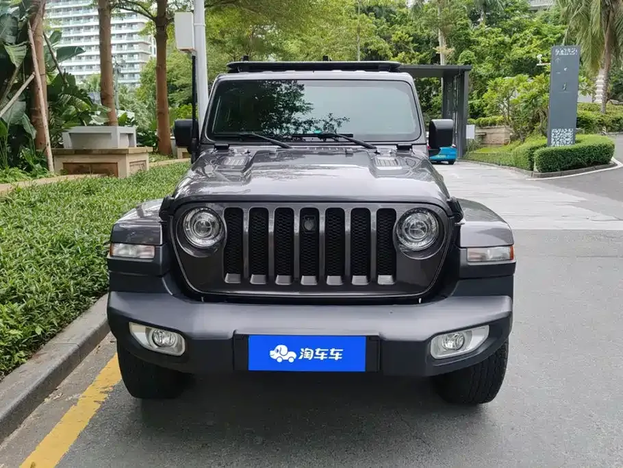 Jeep Wrangler — фото 9