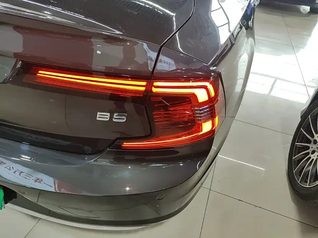 Volvo S90 — фото 10