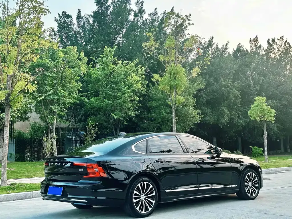 Volvo S90 — фото 4