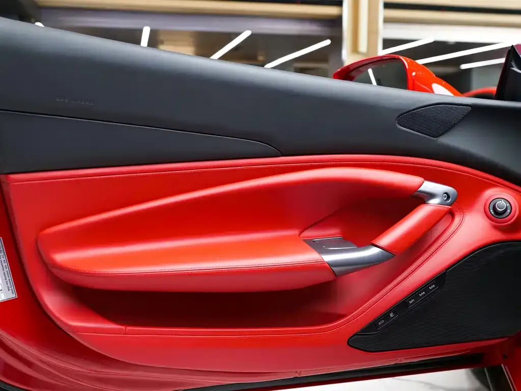 Ferrari F8 — фото 7