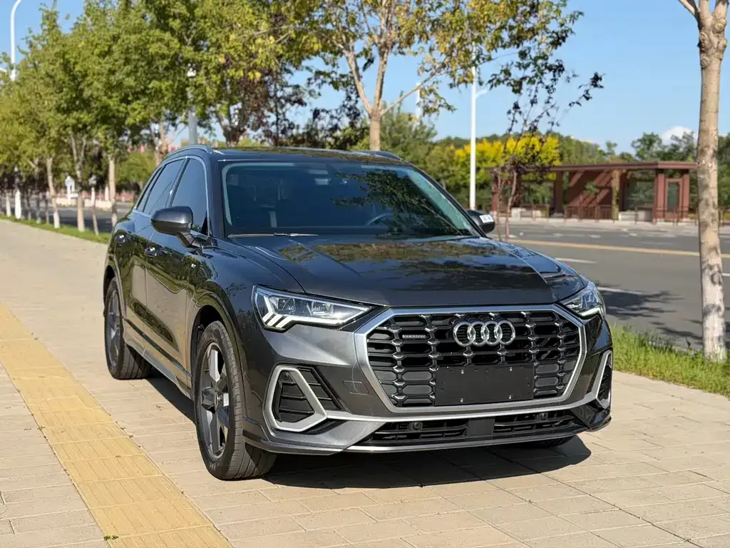 Audi Q3 — фото 7