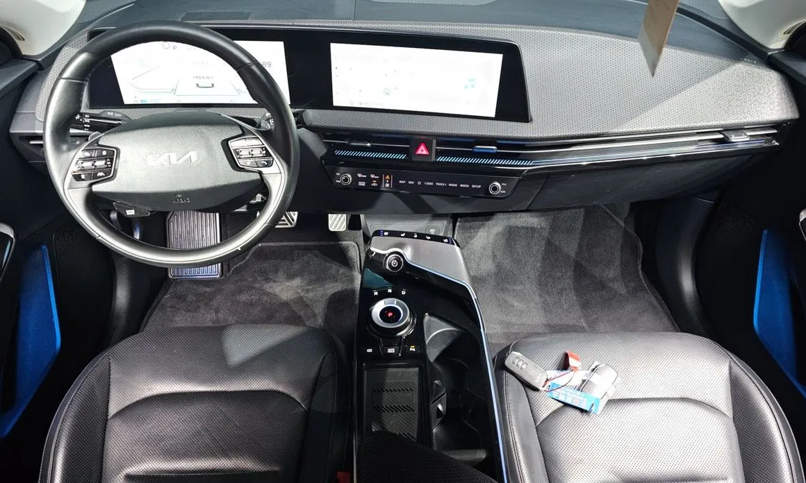 Kia EV6 — фото 9