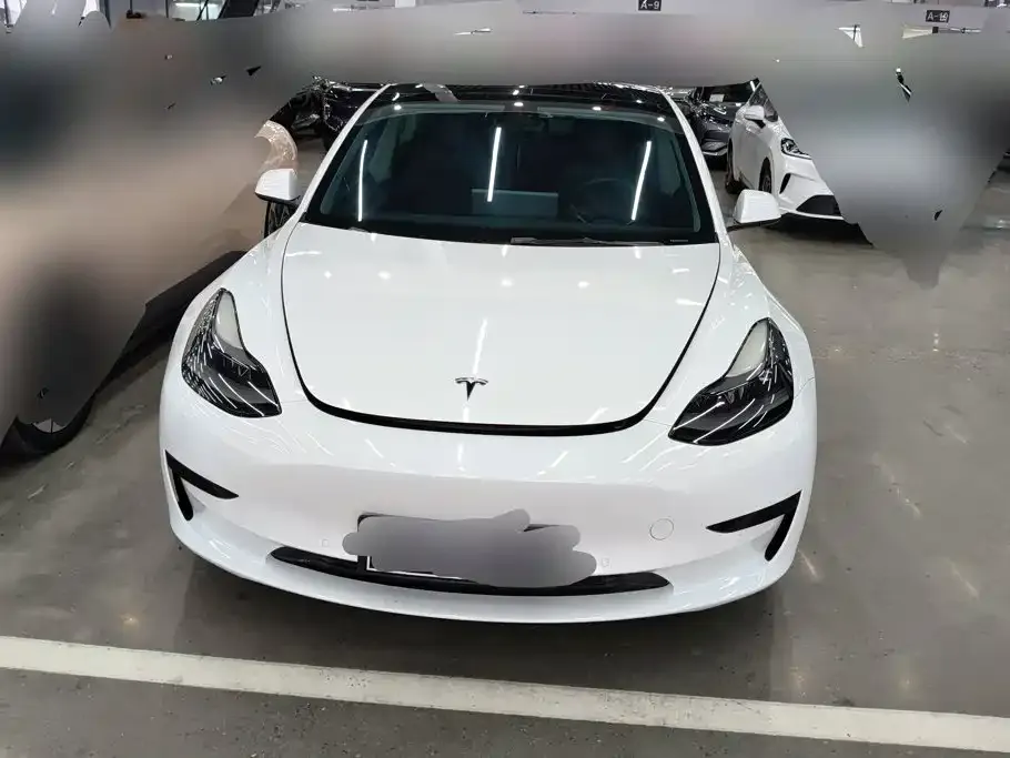 Tesla Model 3 — фото 5