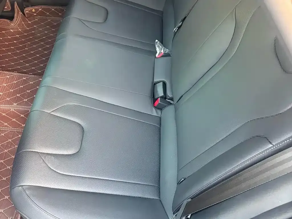 Hyundai Elantra — фото 2