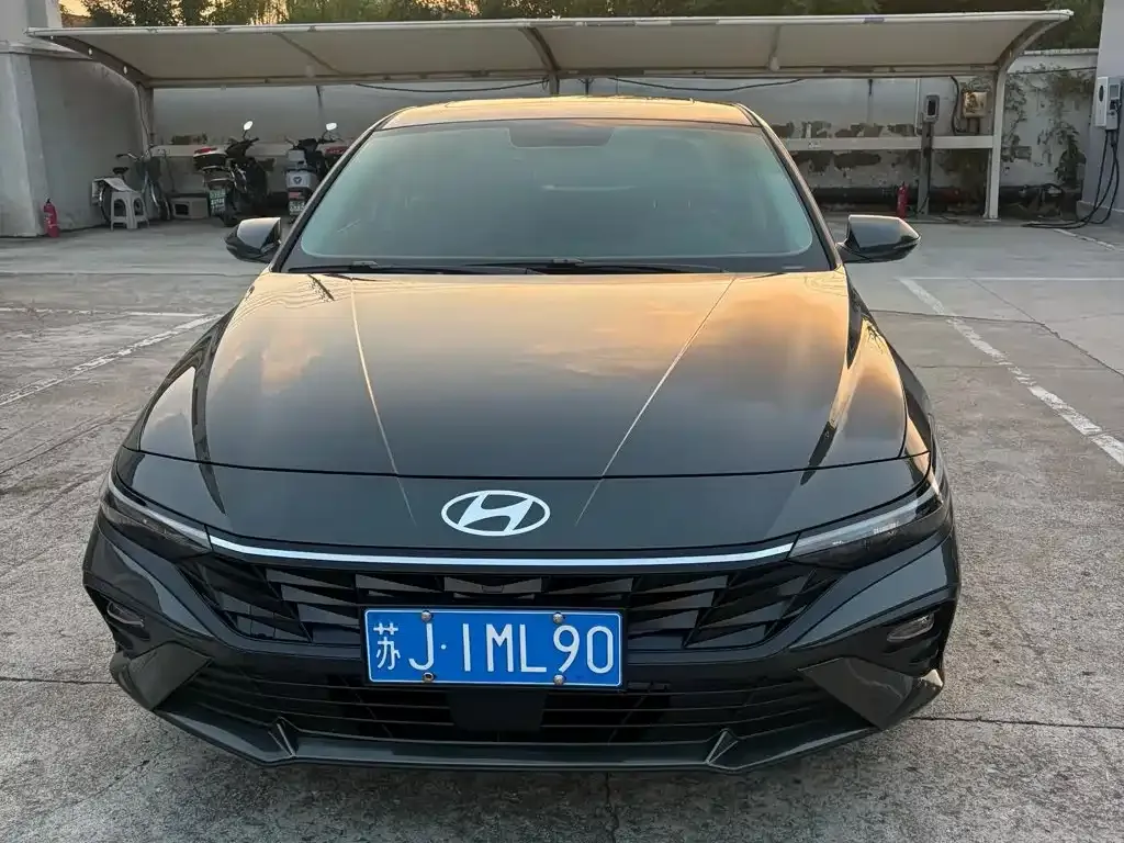 Hyundai Elantra — фото 4