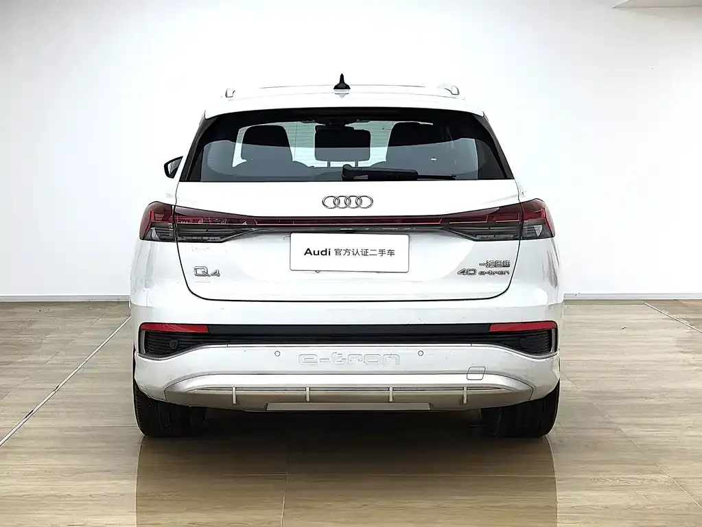 Audi Q4 e-tron — фото 5
