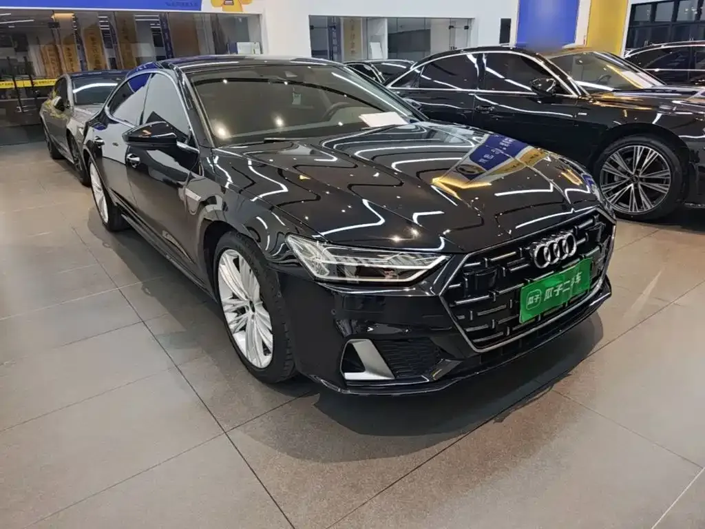 Audi A7L — фото 9