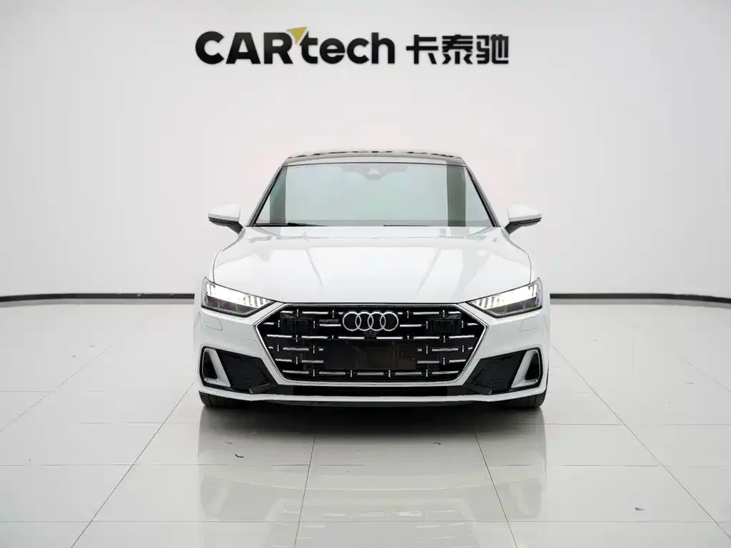 Audi A7L — фото 7