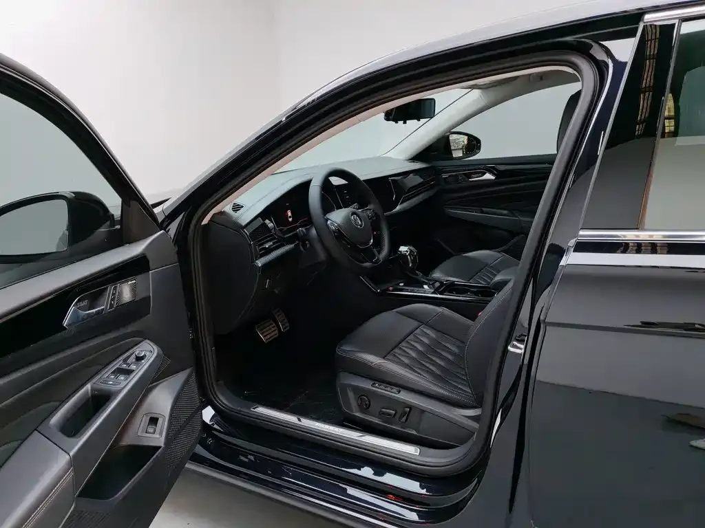Volkswagen Passat — фото 7