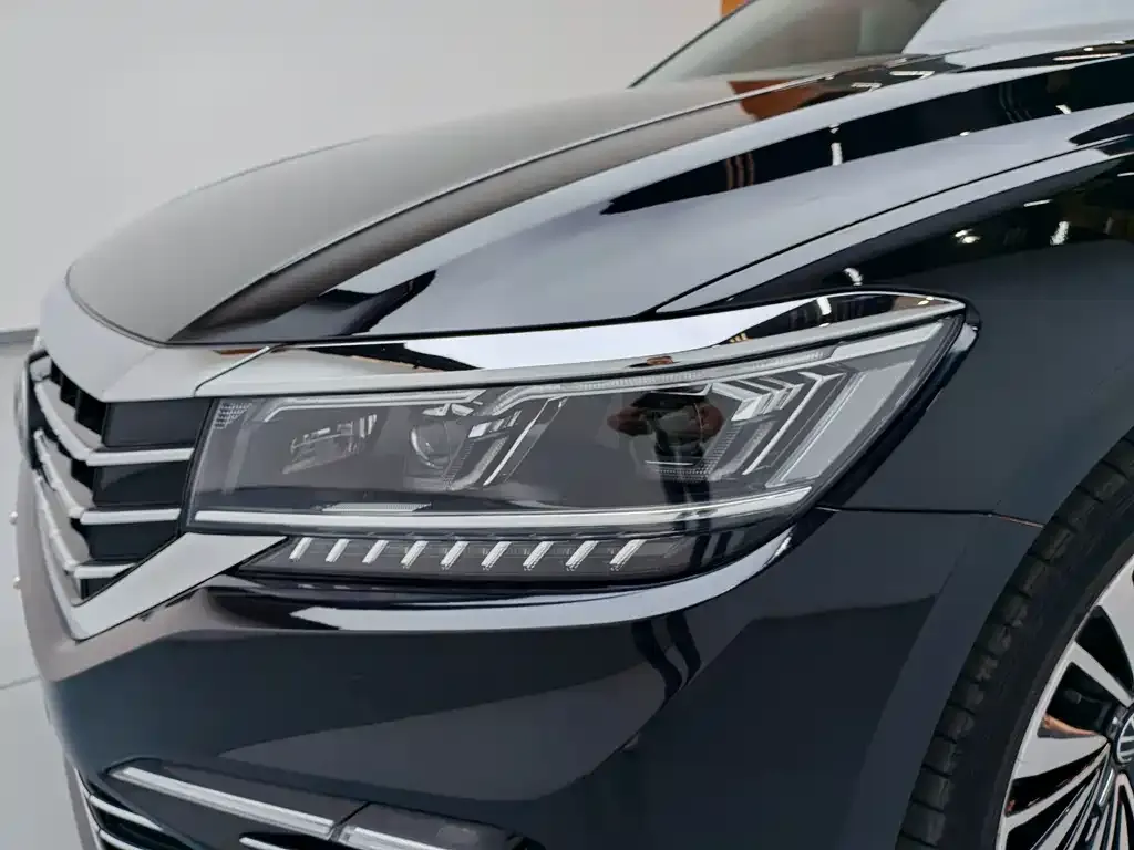 Volkswagen Passat — фото 9