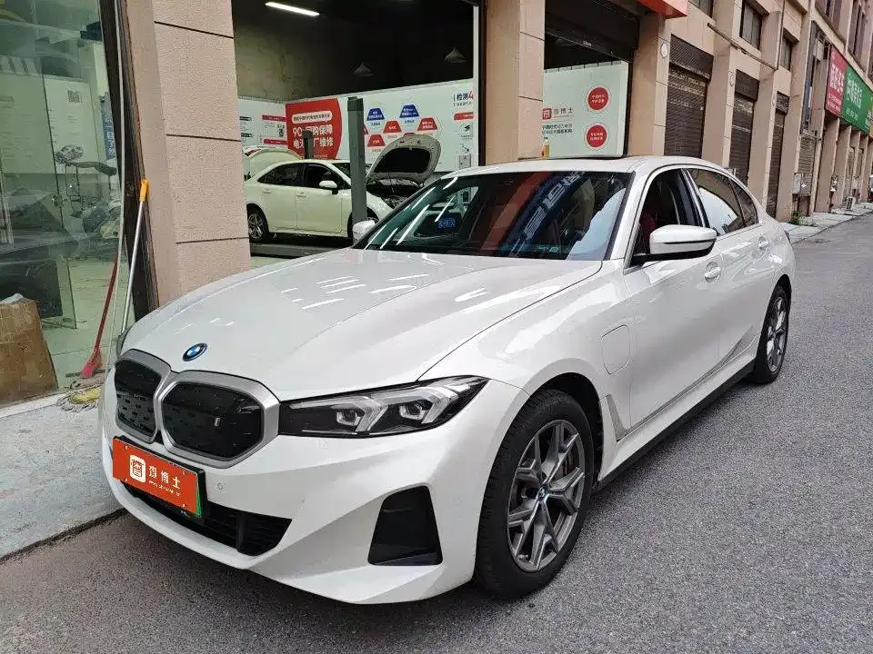 BMW i3 — фото 1