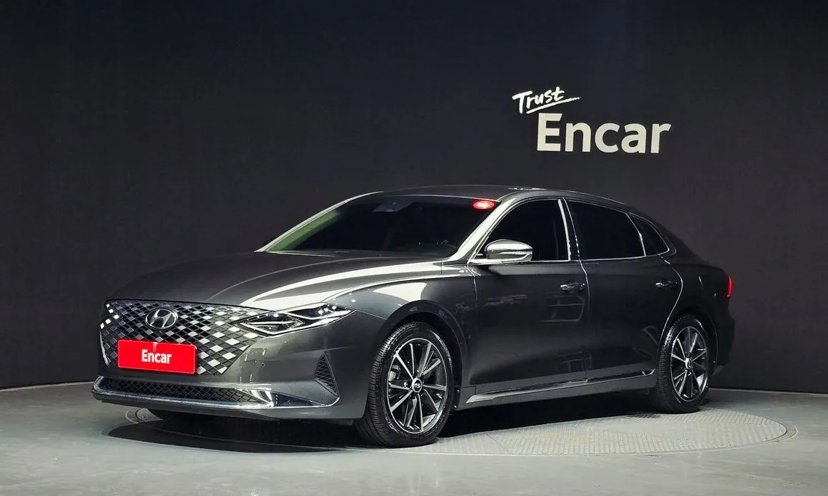 Hyundai Grandeur — фото 1