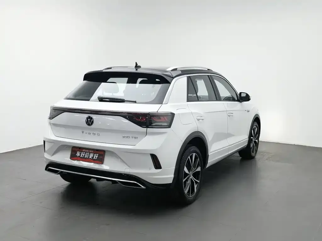 Volkswagen T-Roc — фото 6