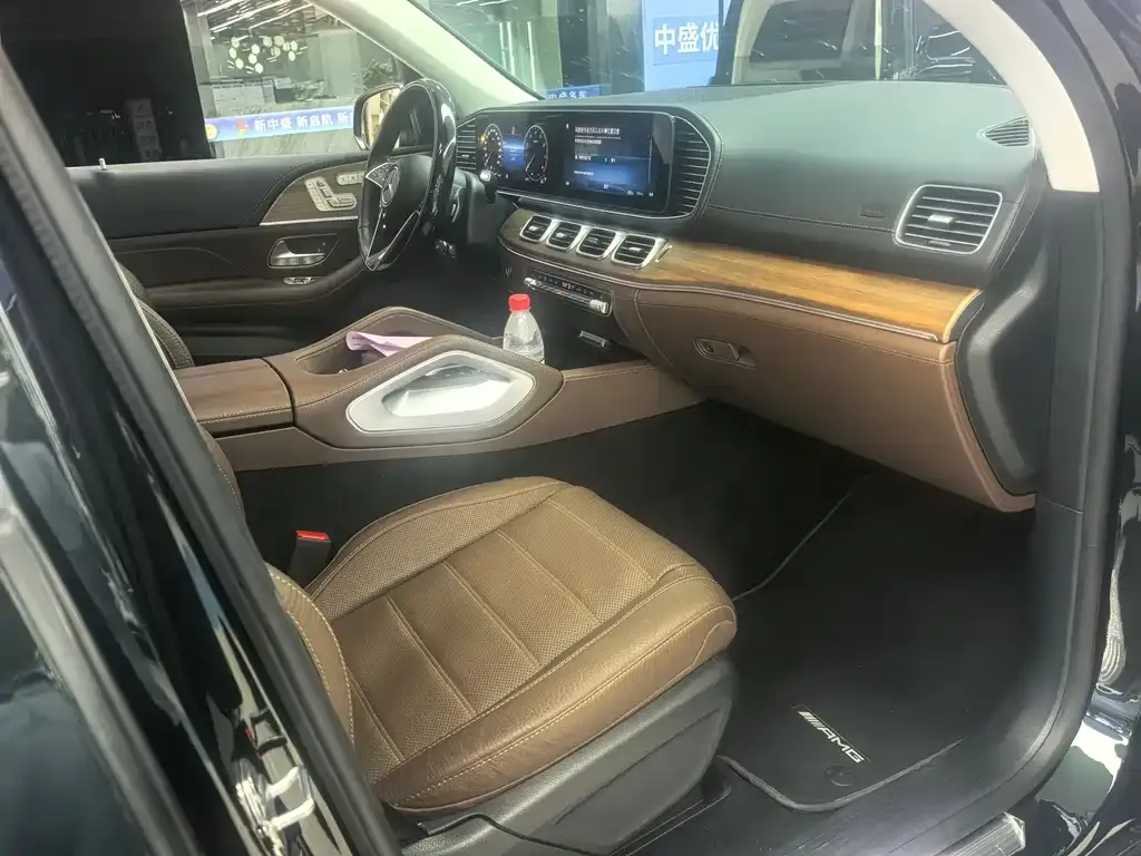 Mercedes-Benz GLS — фото 3