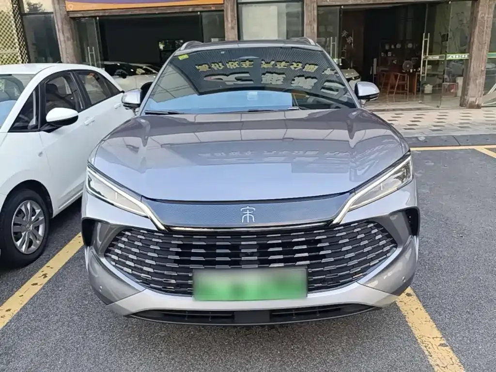 BYD L DM-i — фото 8