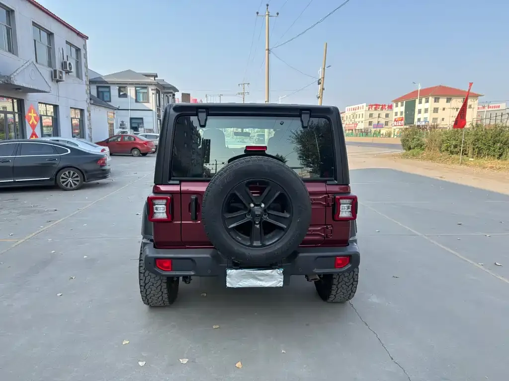 Jeep Wrangler — фото 5