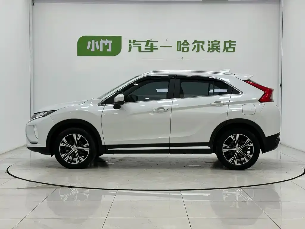 Mitsubishi Eclipse Cross — фото 6