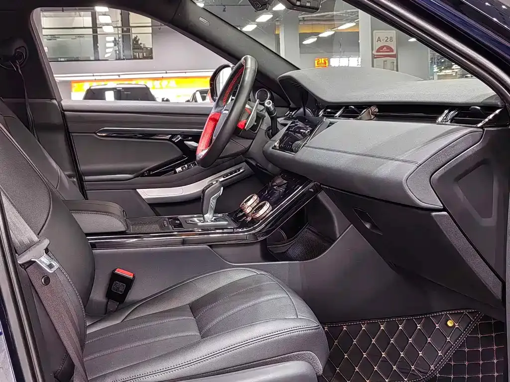 Land Rover Evoque — фото 6
