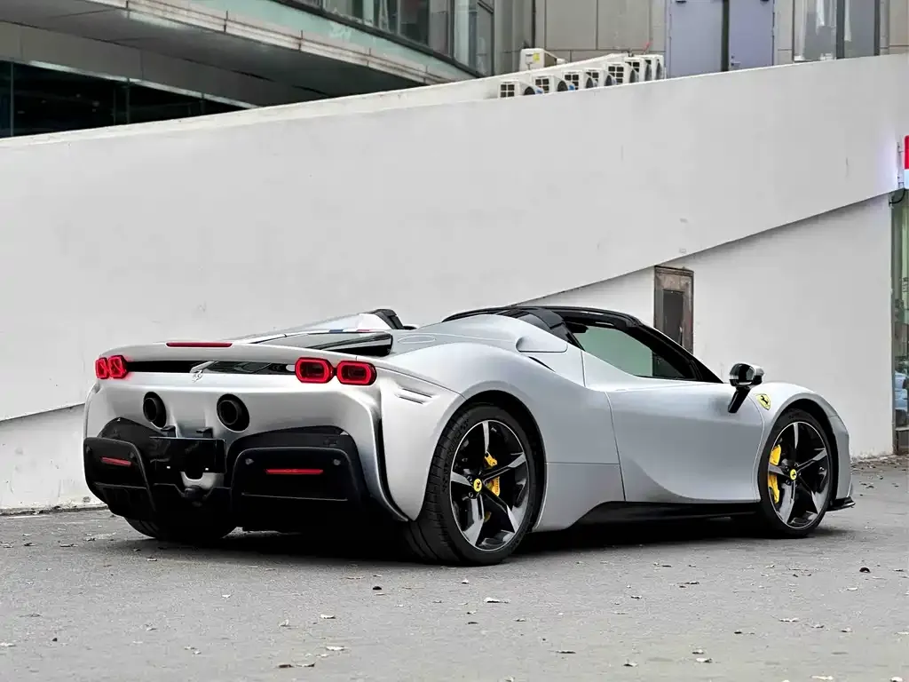 Ferrari SF90 — фото 2