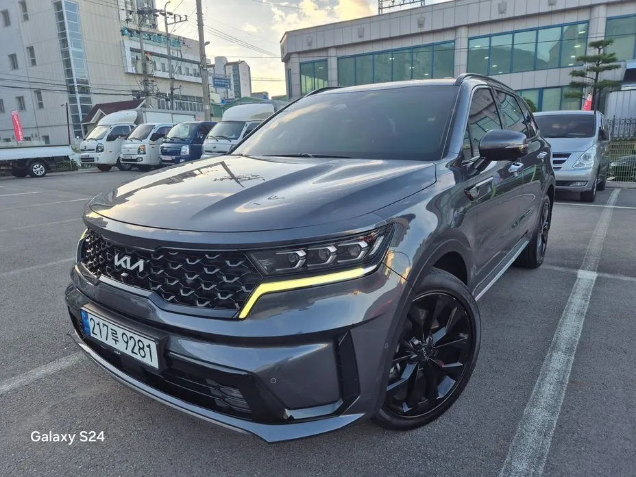 Kia Sorento — фото 1