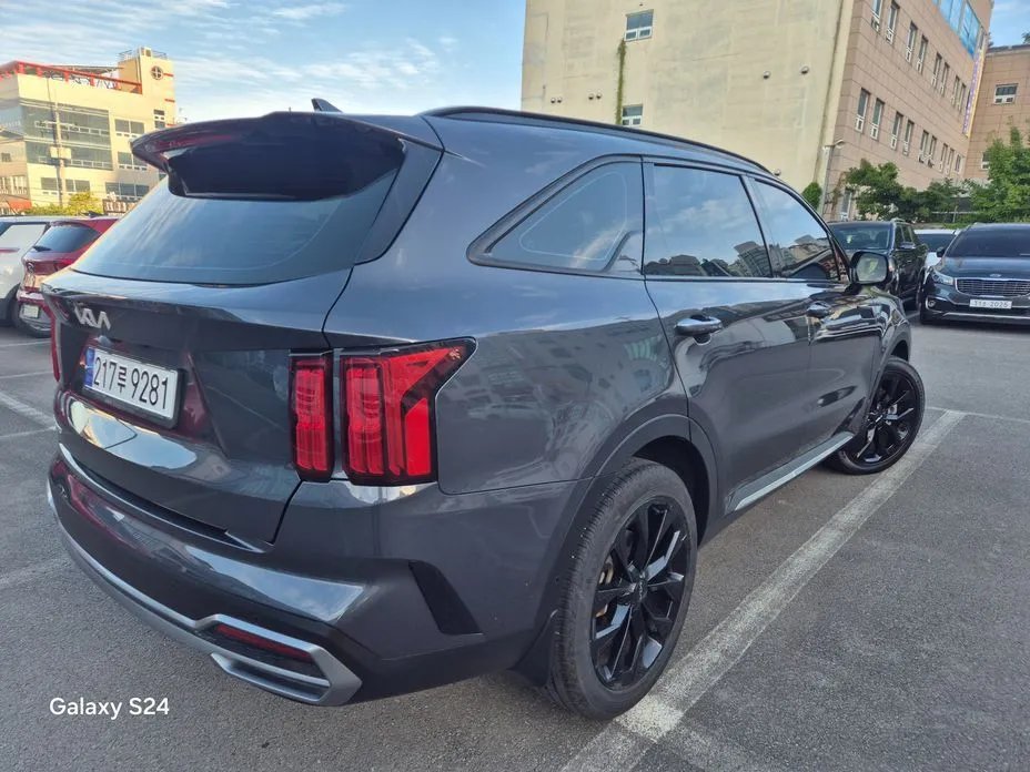 Kia Sorento — фото 10