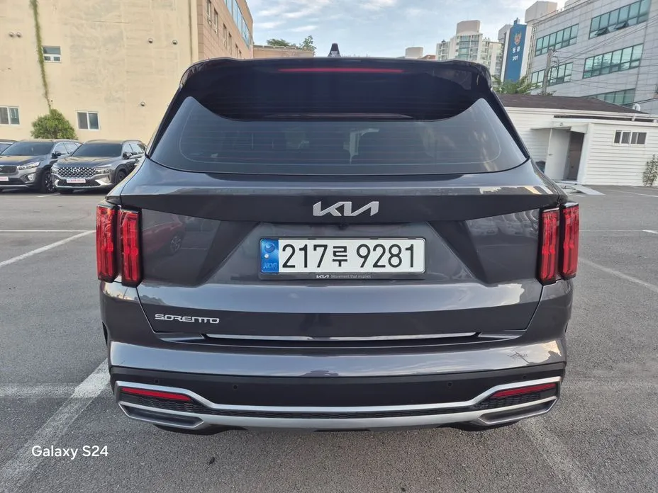 Kia Sorento — фото 8