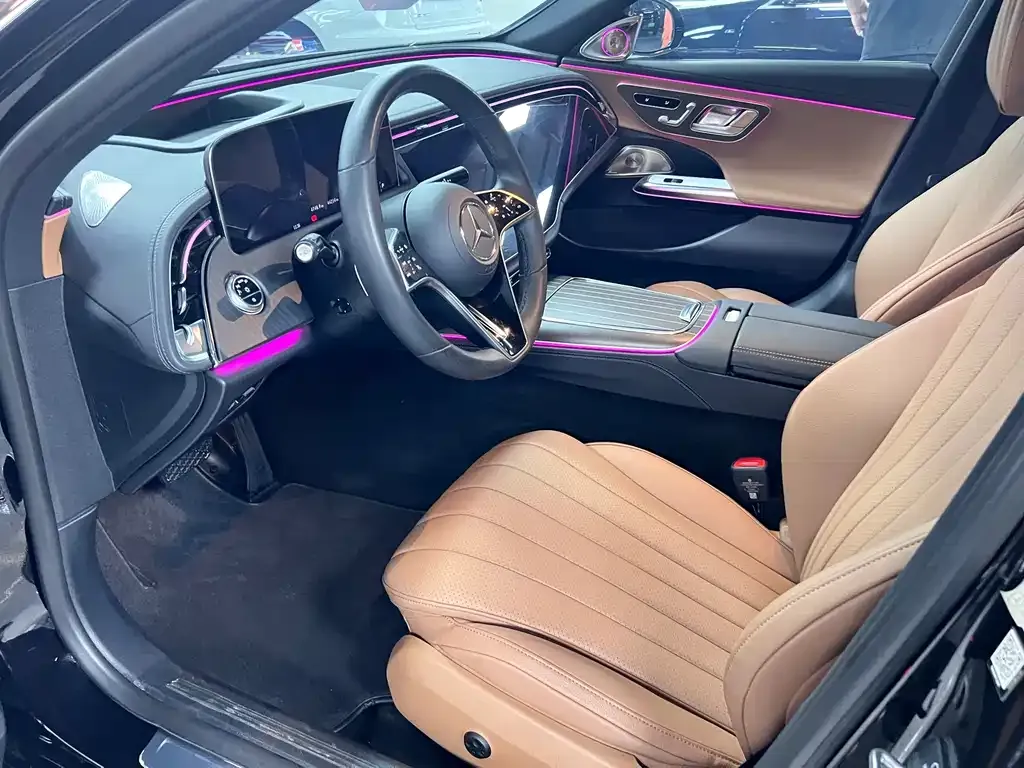 Mercedes-Benz E-Class — фото 10