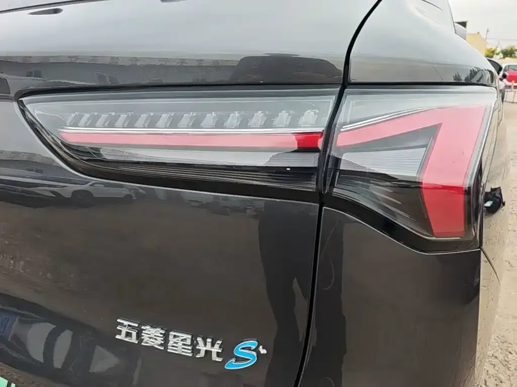 Wuling Xingguang S — фото 3