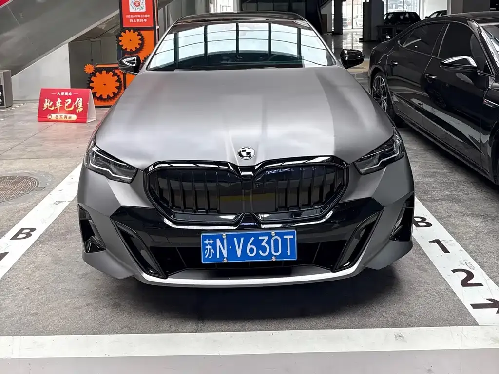 BMW 5 Series — фото 2