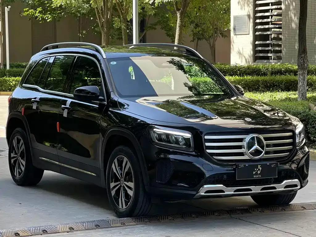 Mercedes-Benz GLB — фото 10