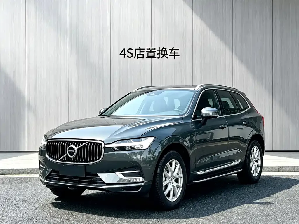 Volvo XC60 — фото 1