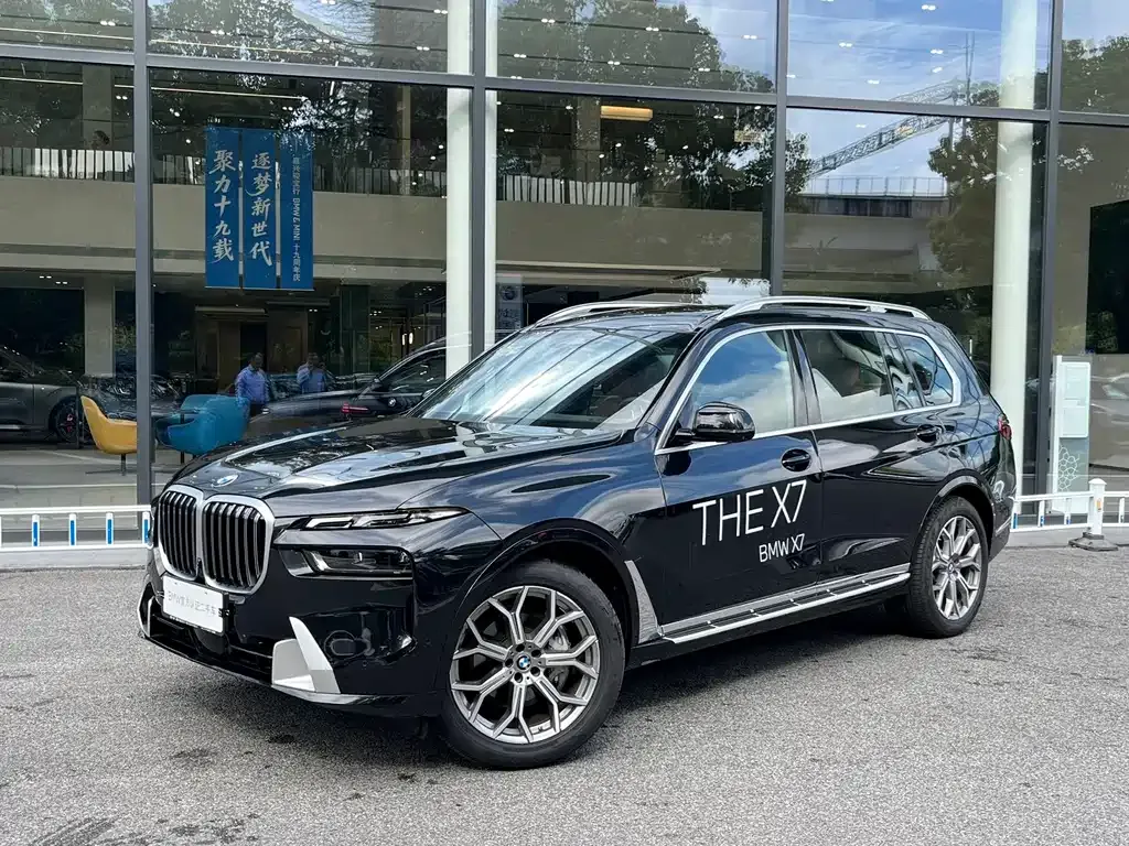 BMW X7 — фото 1