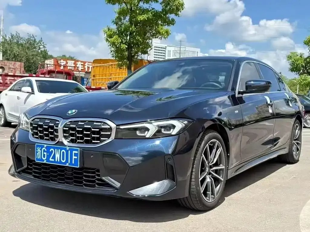 BMW 3 Series — фото 1