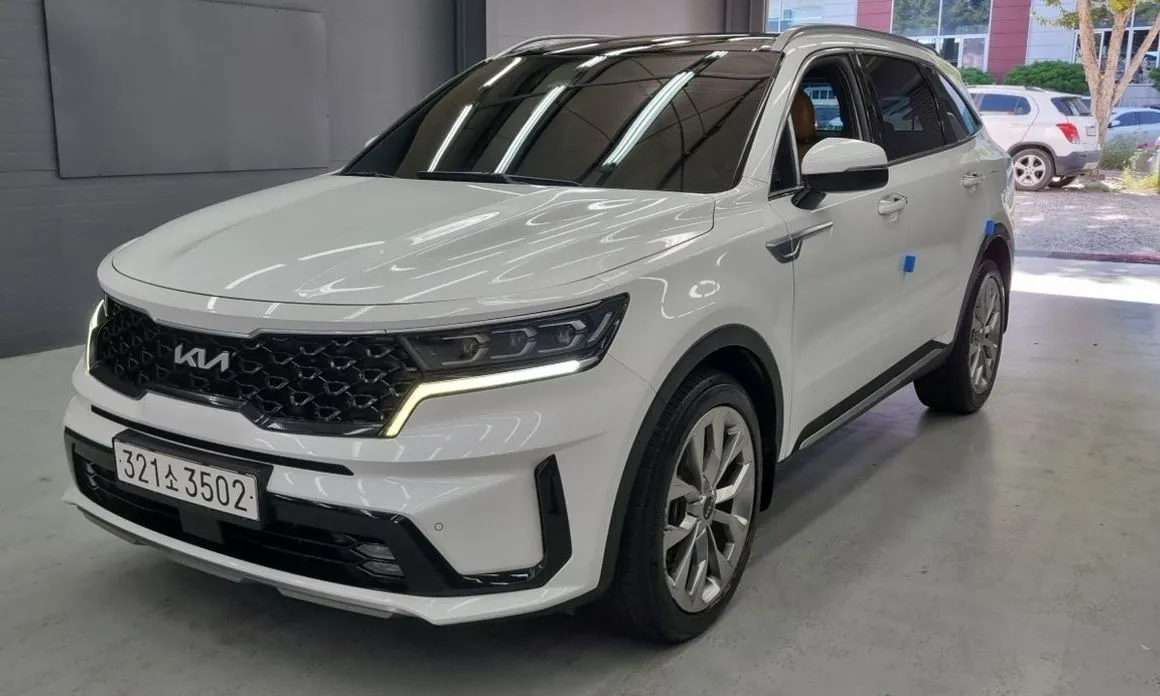 Kia Sorento — фото 1