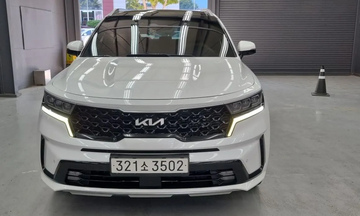 Kia Sorento — фото 8
