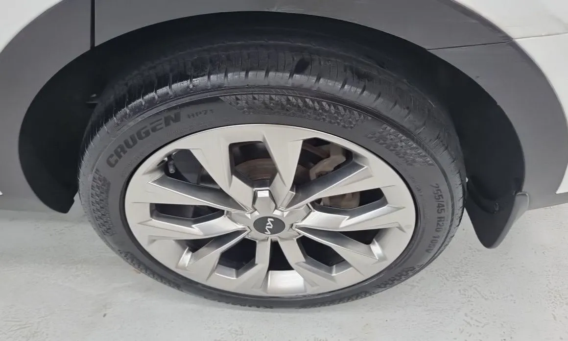 Kia Sorento — фото 5