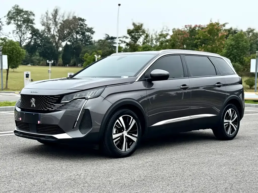 Peugeot 5008 — фото 1