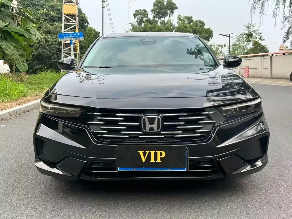 Honda Accord — фото 10