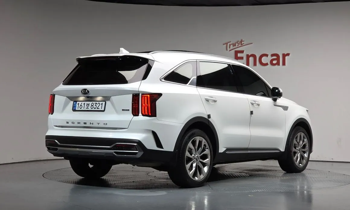 Kia Sorento — фото 5