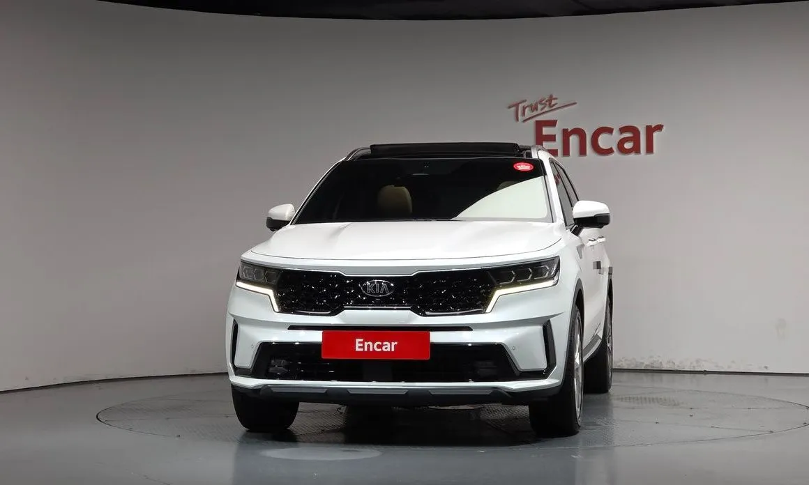 Kia Sorento — фото 9