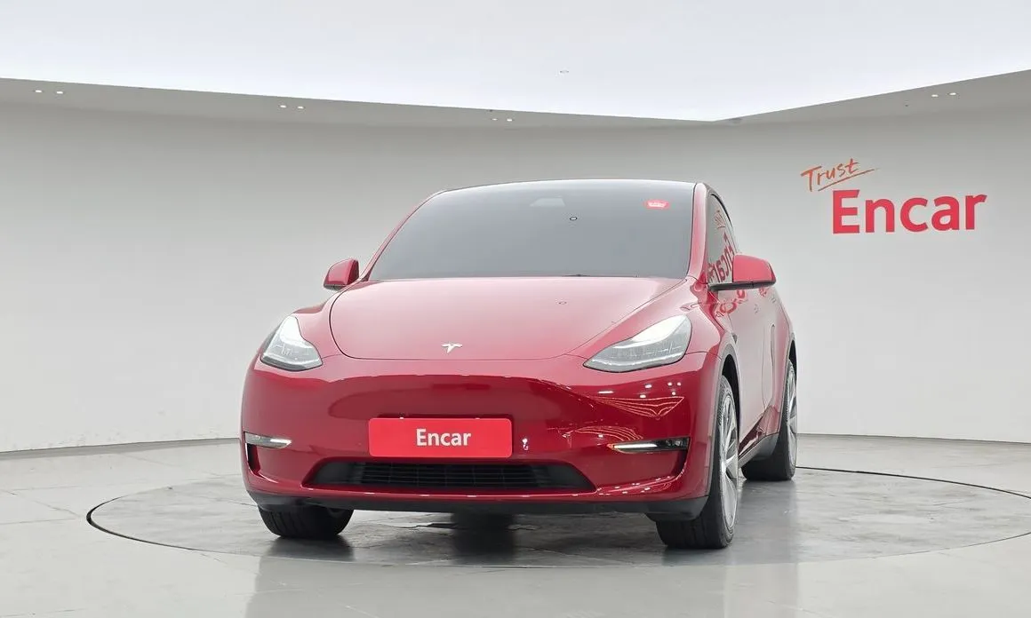 Tesla Model Y — фото 6