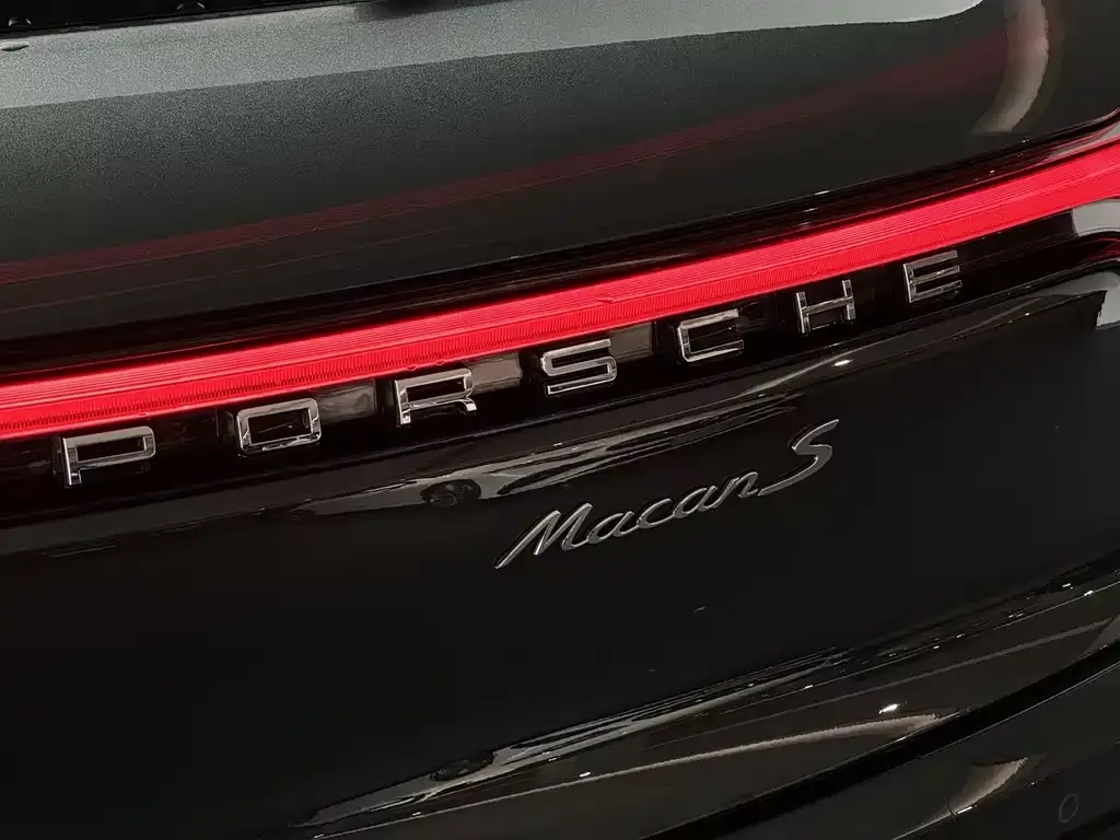 Porsche Macan — фото 8