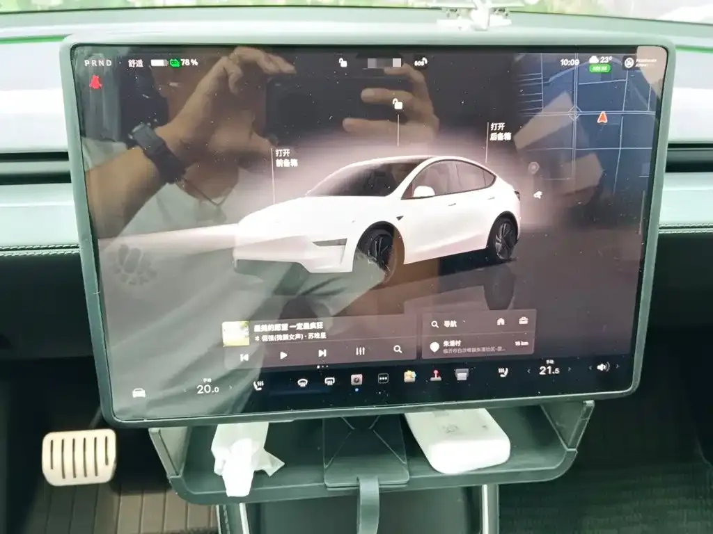 Tesla Model Y — фото 3