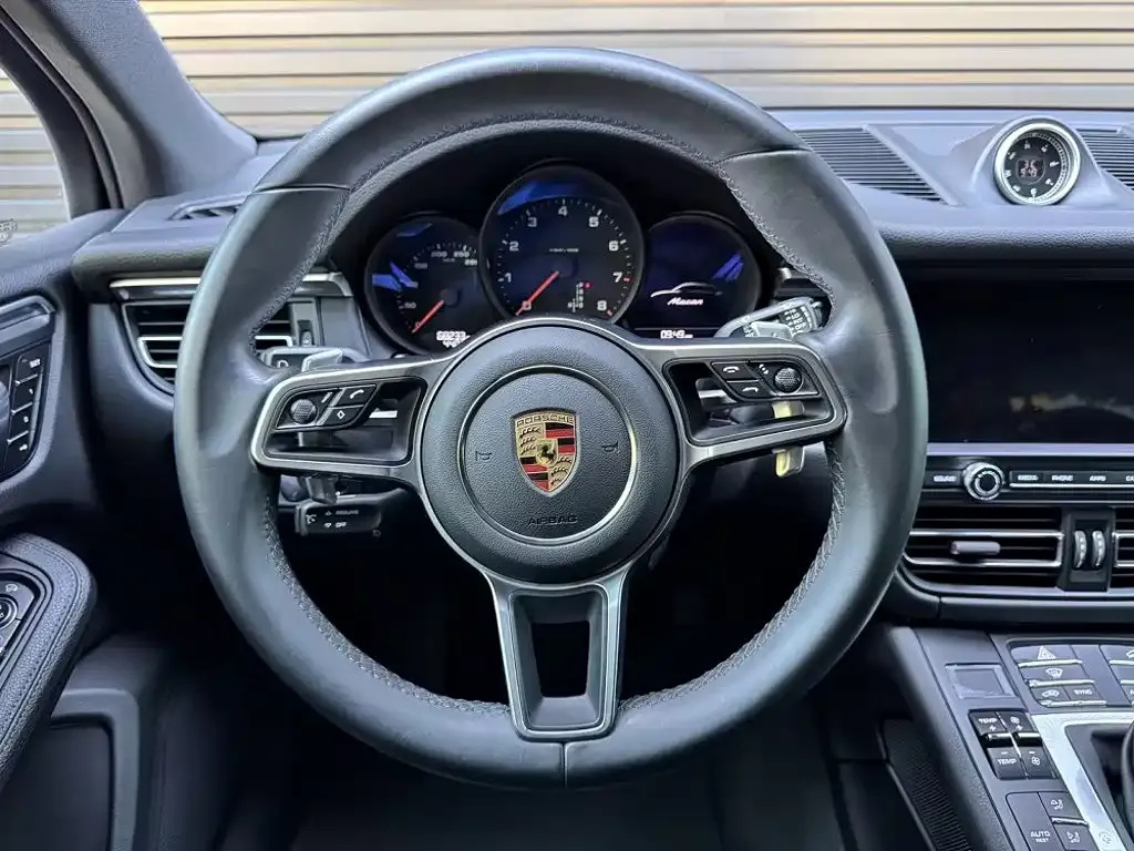 Porsche Macan — фото 4
